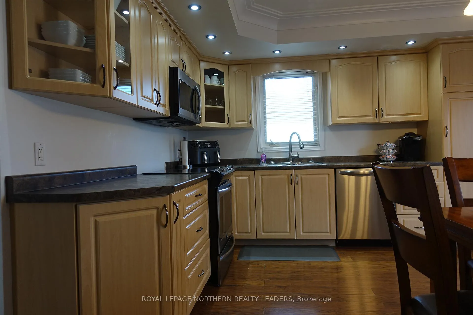 Photo 4 of 1025 Park Avenue, Timmins, MTJ - Main Area — HOMEH
