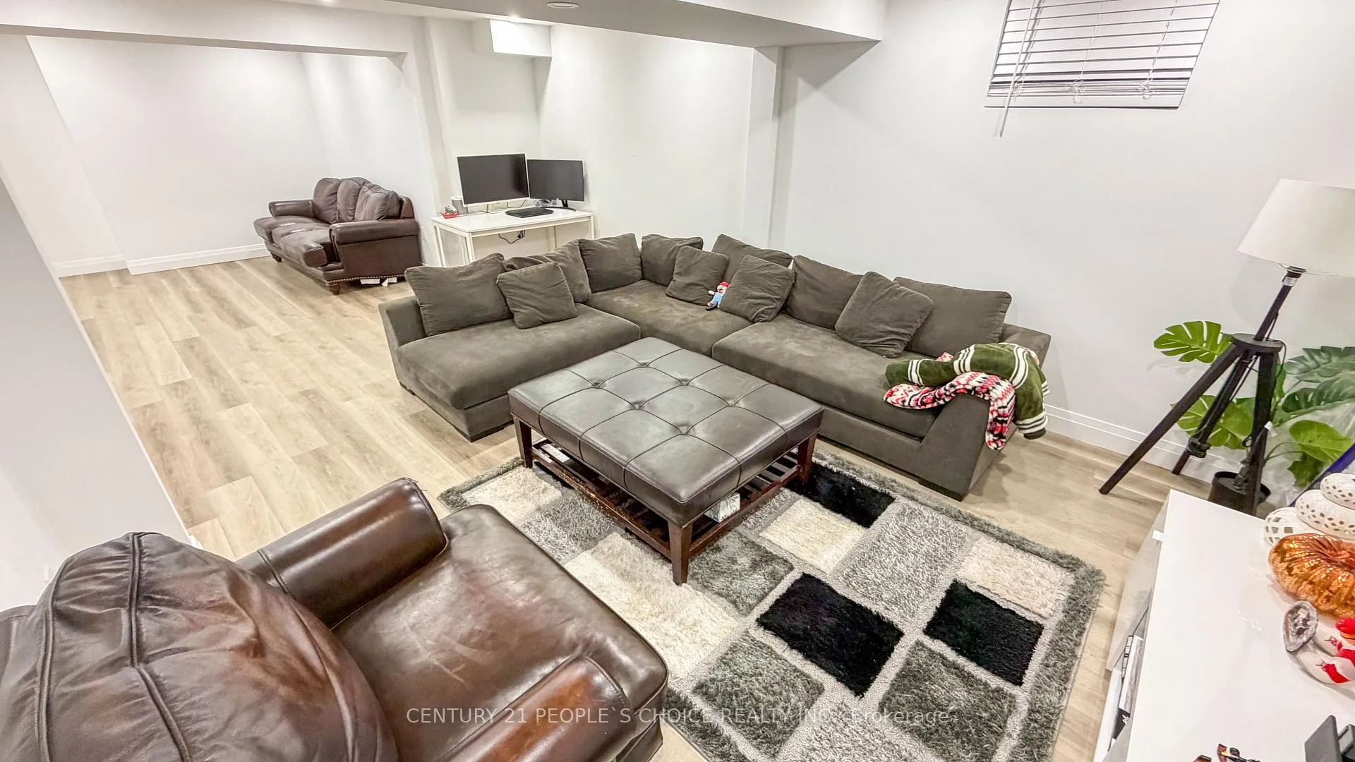 Photo 39 of 2 Irene Drive, Barrie, Painswick South — HOMEH