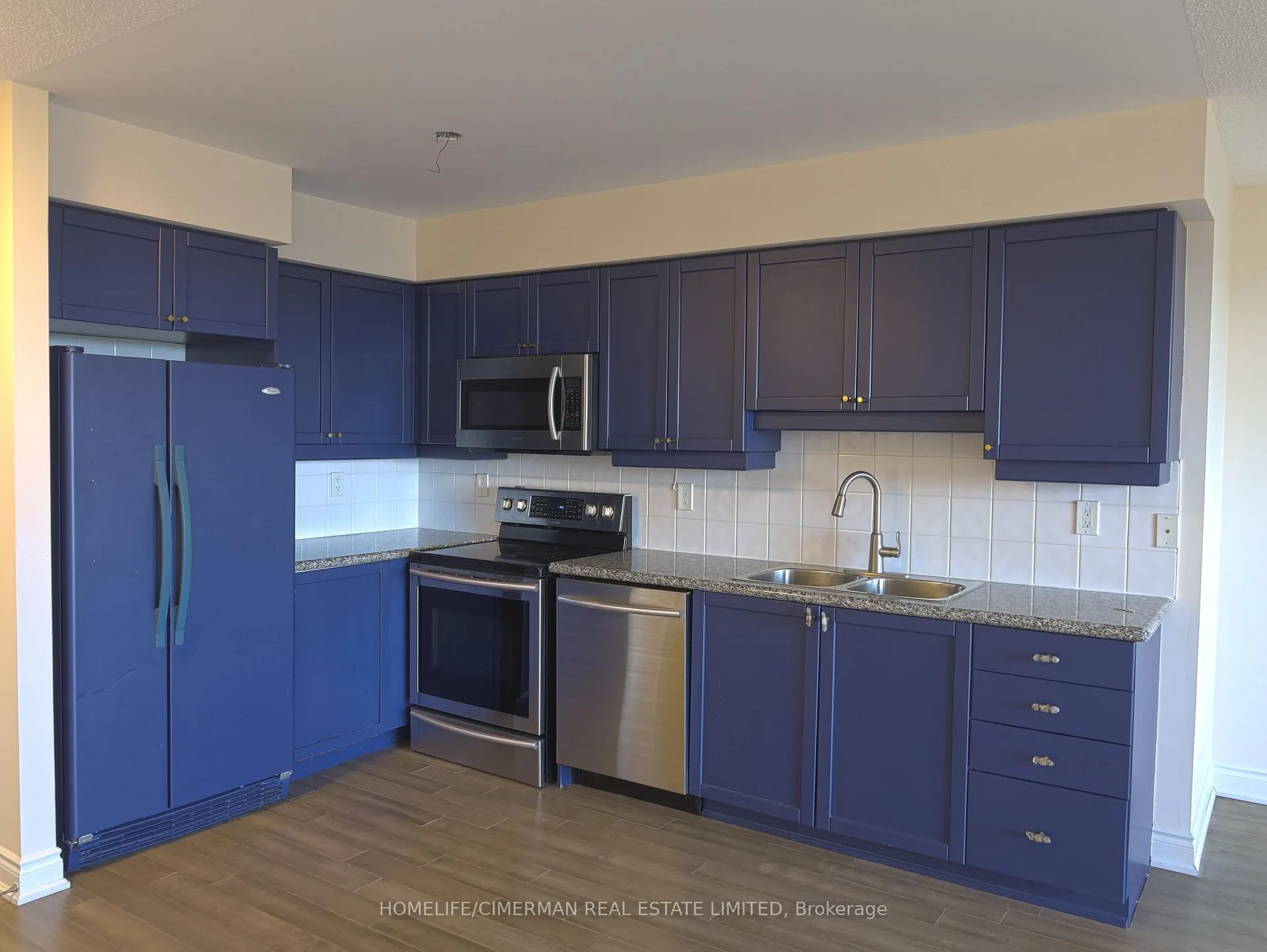 Front of Unit 1819, 80 Harrison Garden Boulevard