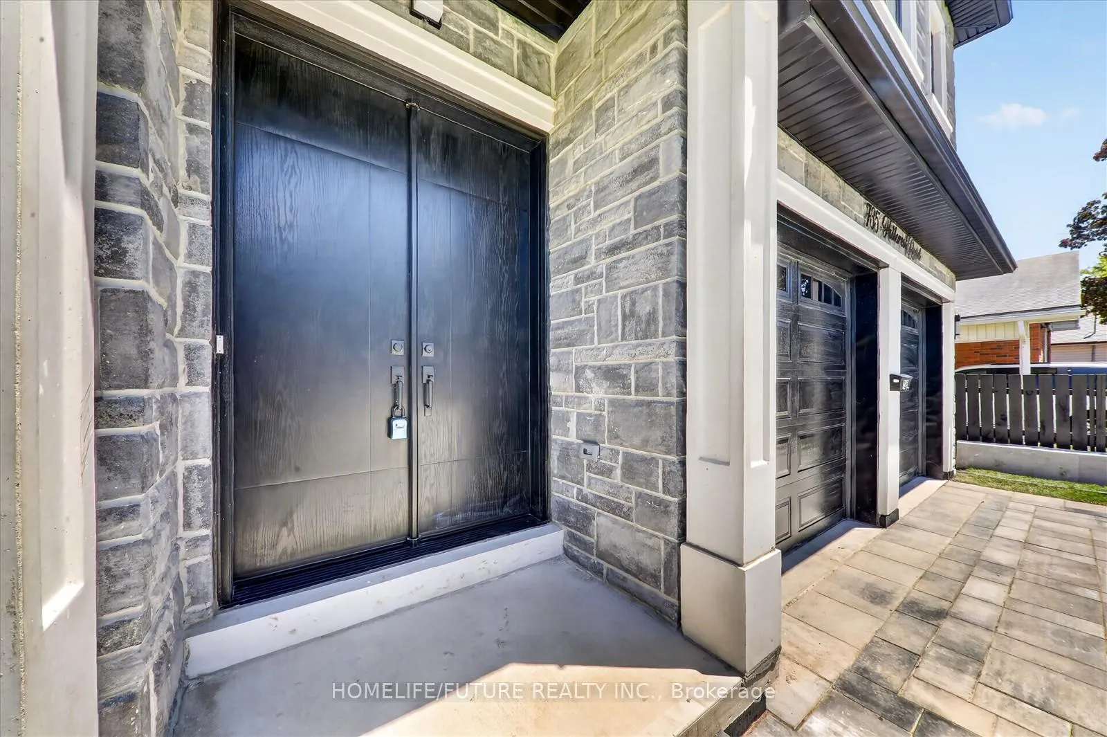 Photo 6 of 735 Hillcrest Road, Pickering, West Shore — HOMEH