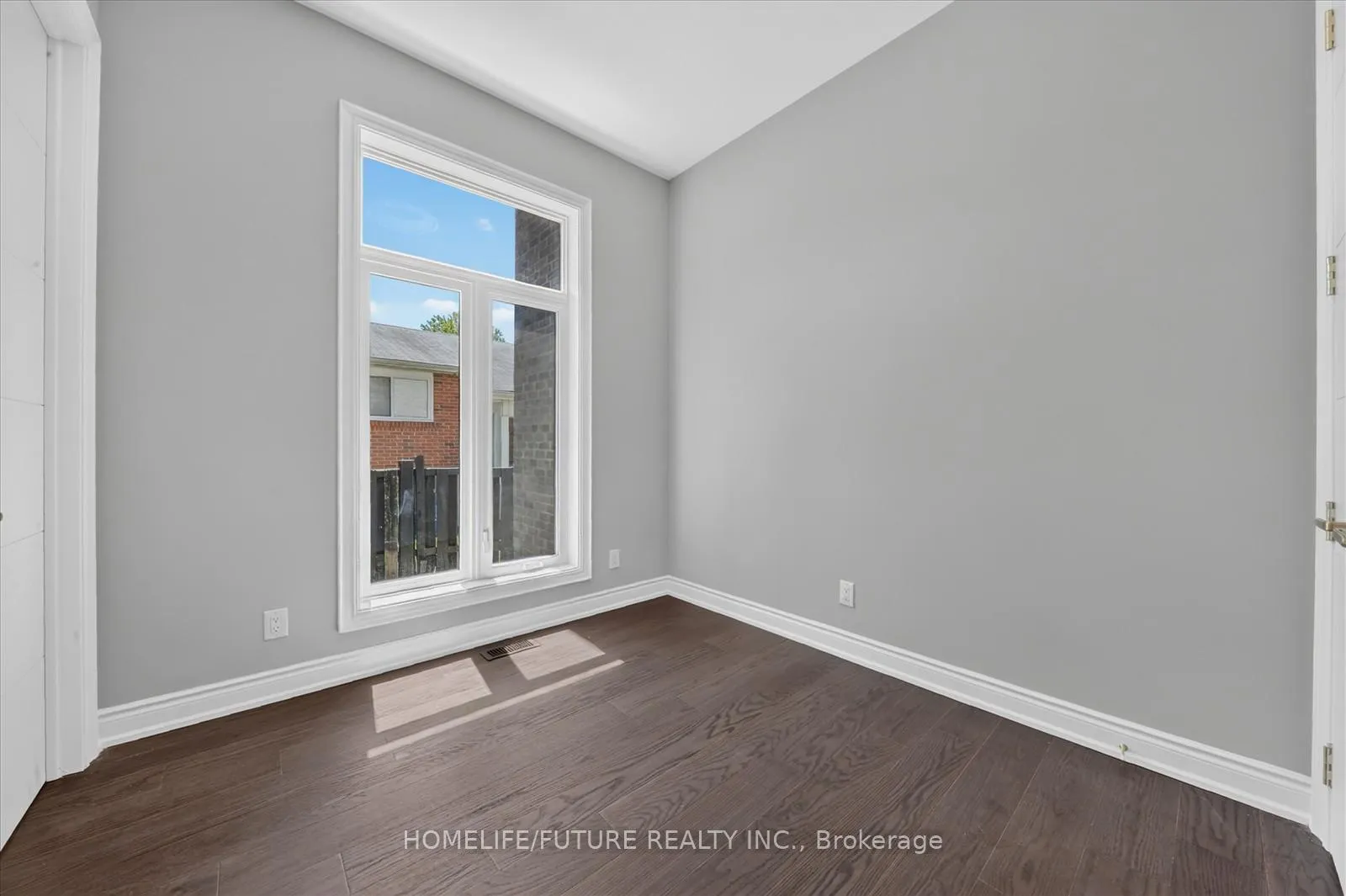 Photo 10 of 735 Hillcrest Road, Pickering, West Shore — HOMEH