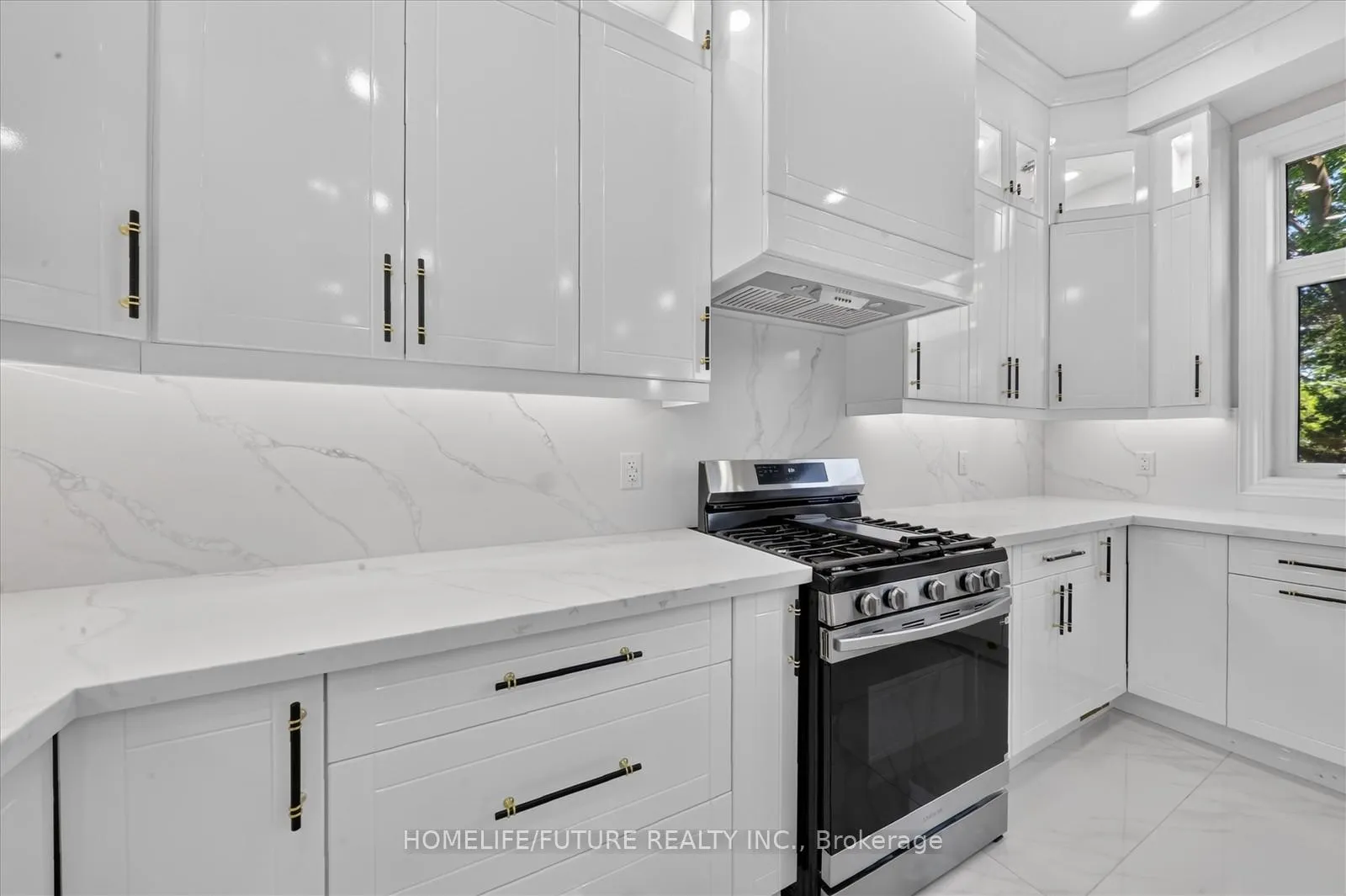 Photo 16 of 735 Hillcrest Road, Pickering, West Shore — HOMEH