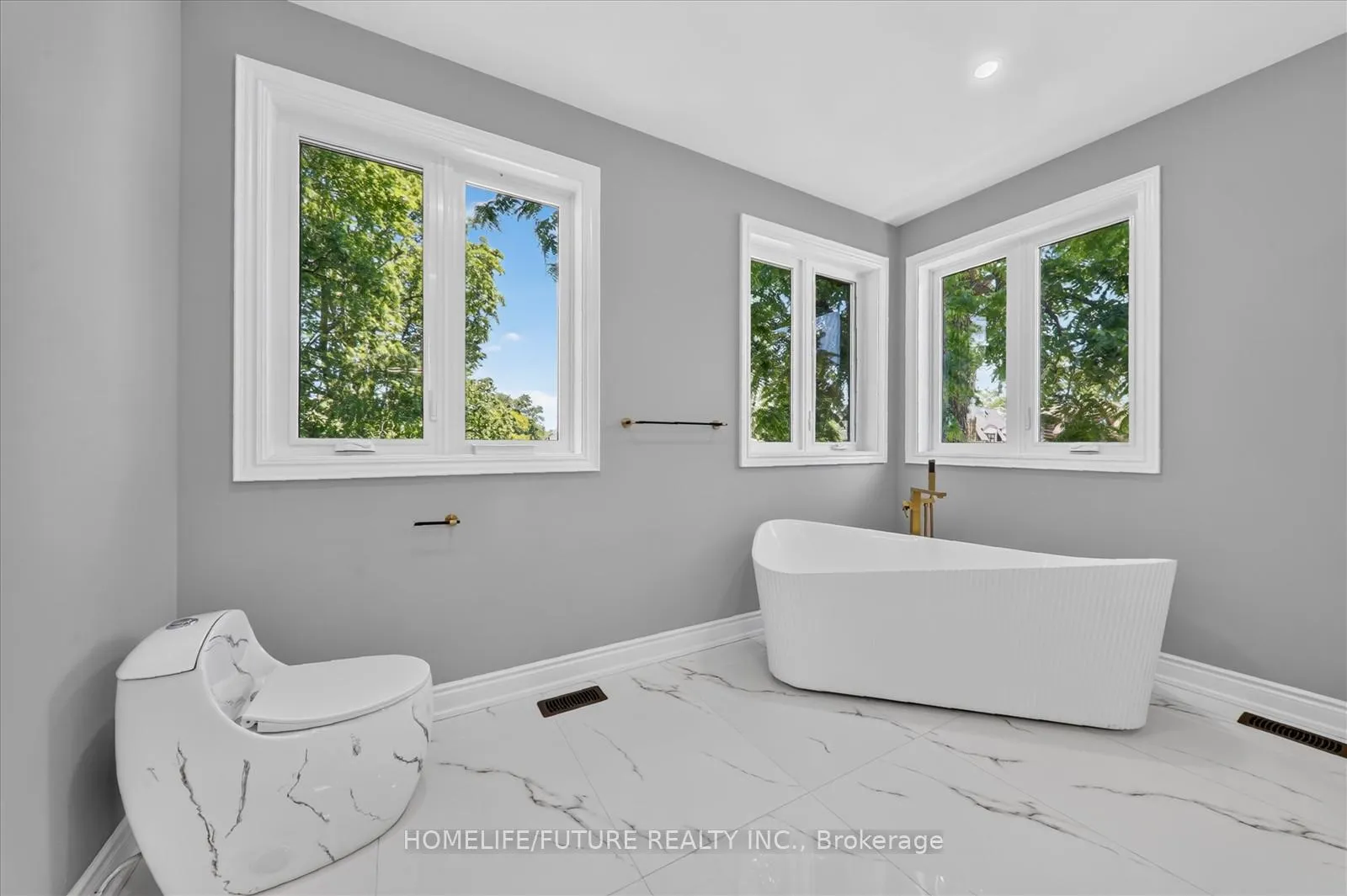 Photo 25 of 735 Hillcrest Road, Pickering, West Shore — HOMEH