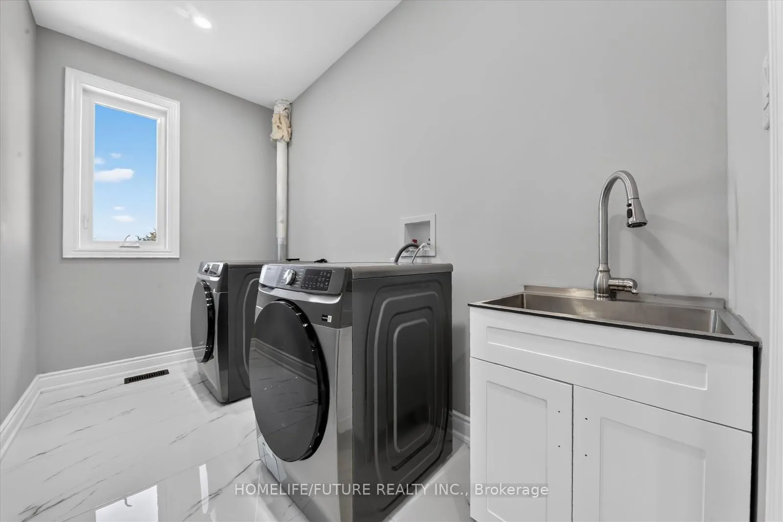 Photo 35 of 735 Hillcrest Road, Pickering, West Shore — HOMEH