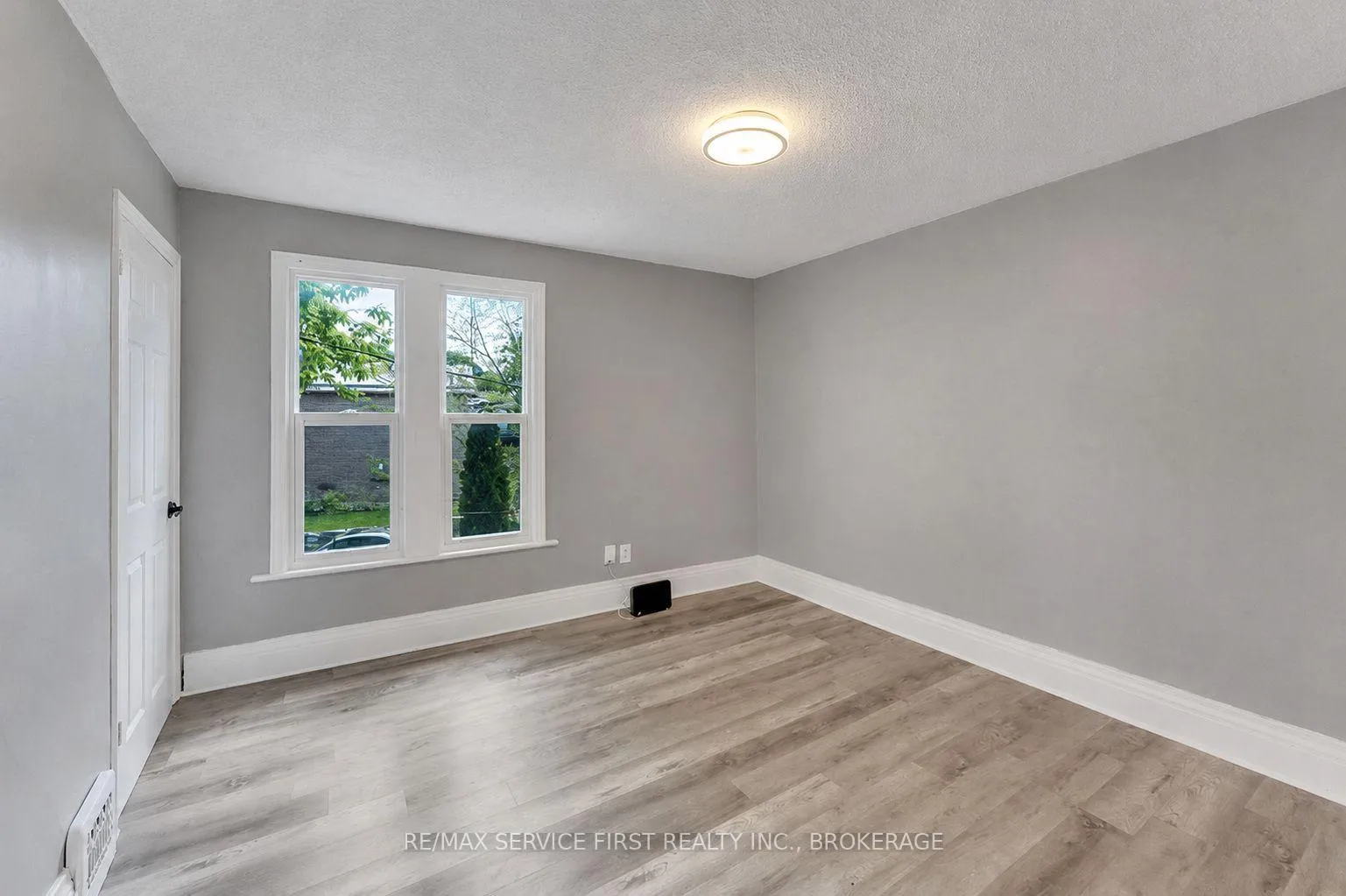 Photo 13 of 211 Raglan Road, Kingston, East of Sir John A. Blvd — HOMEH