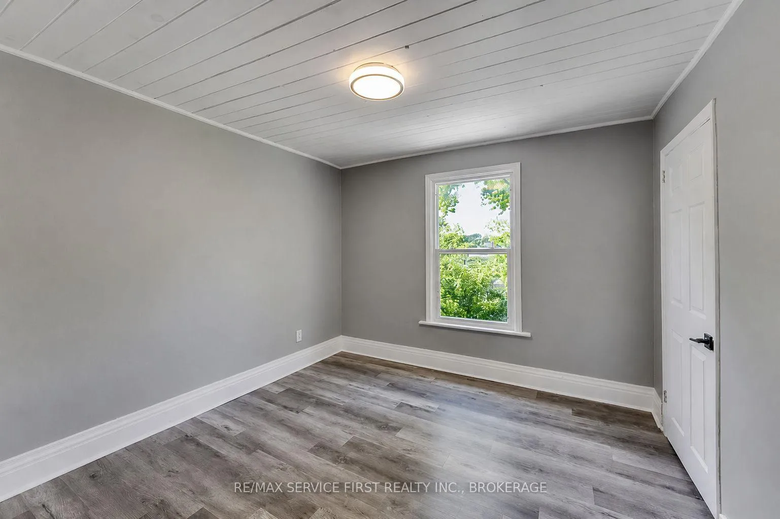 Photo 14 of 211 Raglan Road, Kingston, East of Sir John A. Blvd — HOMEH