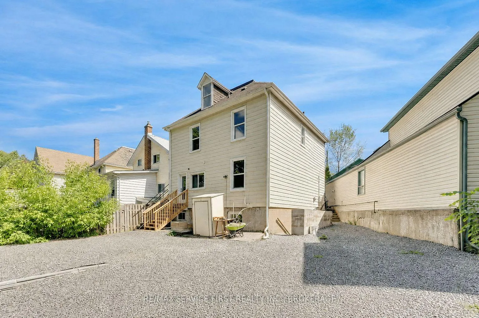 Photo 15 of 211 Raglan Road, Kingston, East of Sir John A. Blvd — HOMEH