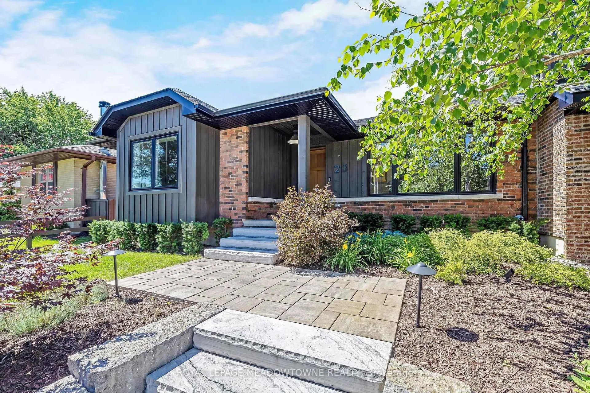 Photo 5 of 23 Mackenzie Drive, Halton Hills, Georgetown — HOMEH