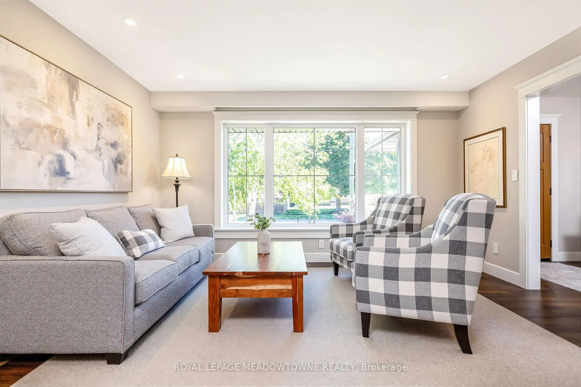 Photo 7 of 23 Mackenzie Drive, Halton Hills, Georgetown — HOMEH