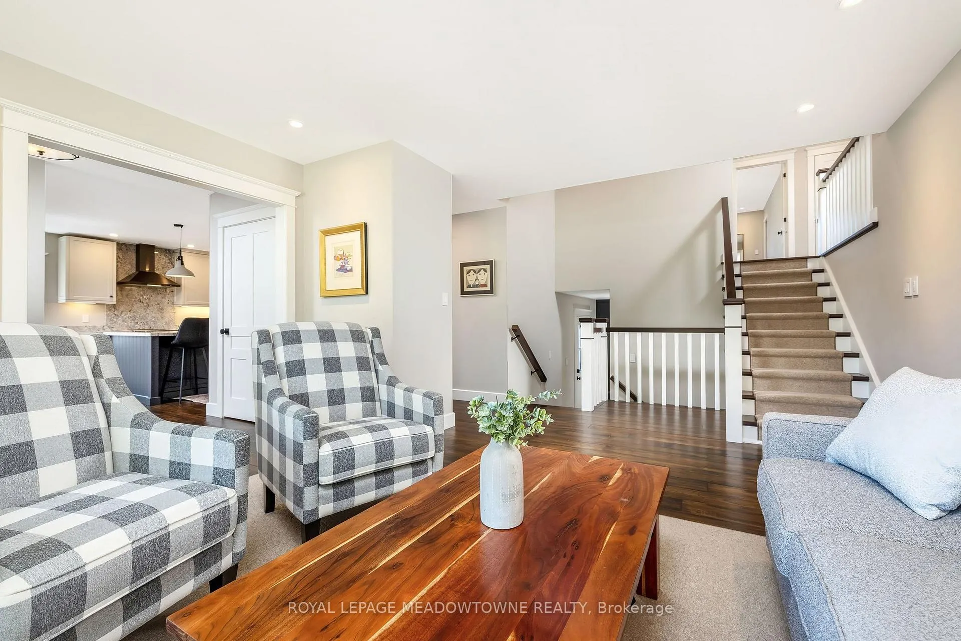 Photo 9 of 23 Mackenzie Drive, Halton Hills, Georgetown — HOMEH