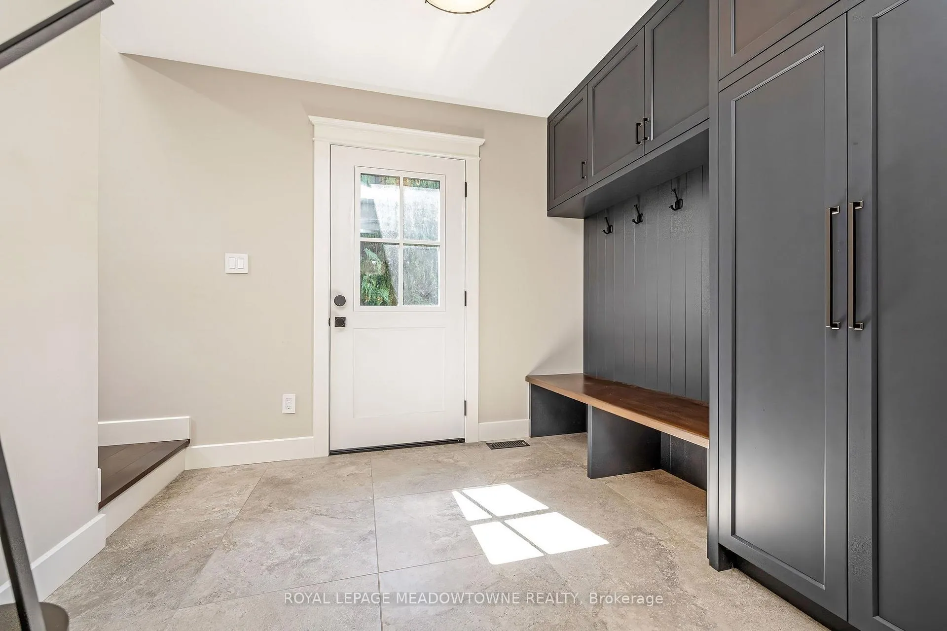 Photo 19 of 23 Mackenzie Drive, Halton Hills, Georgetown — HOMEH