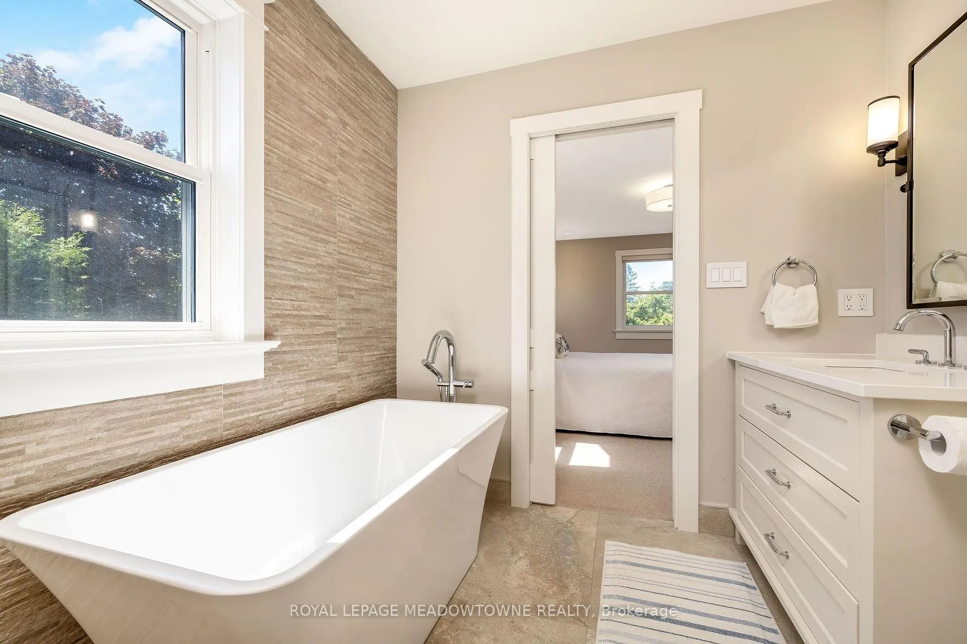 Photo 30 of 23 Mackenzie Drive, Halton Hills, Georgetown — HOMEH