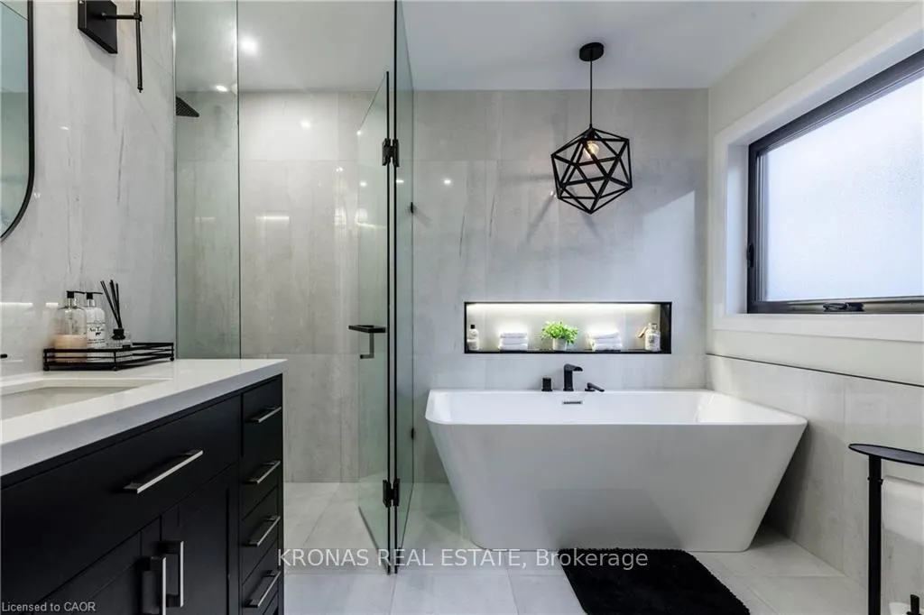 Photo 19 of 252 Upper Mount Albion Road, Hamilton, Stoney Creek Mountain — HOMEH