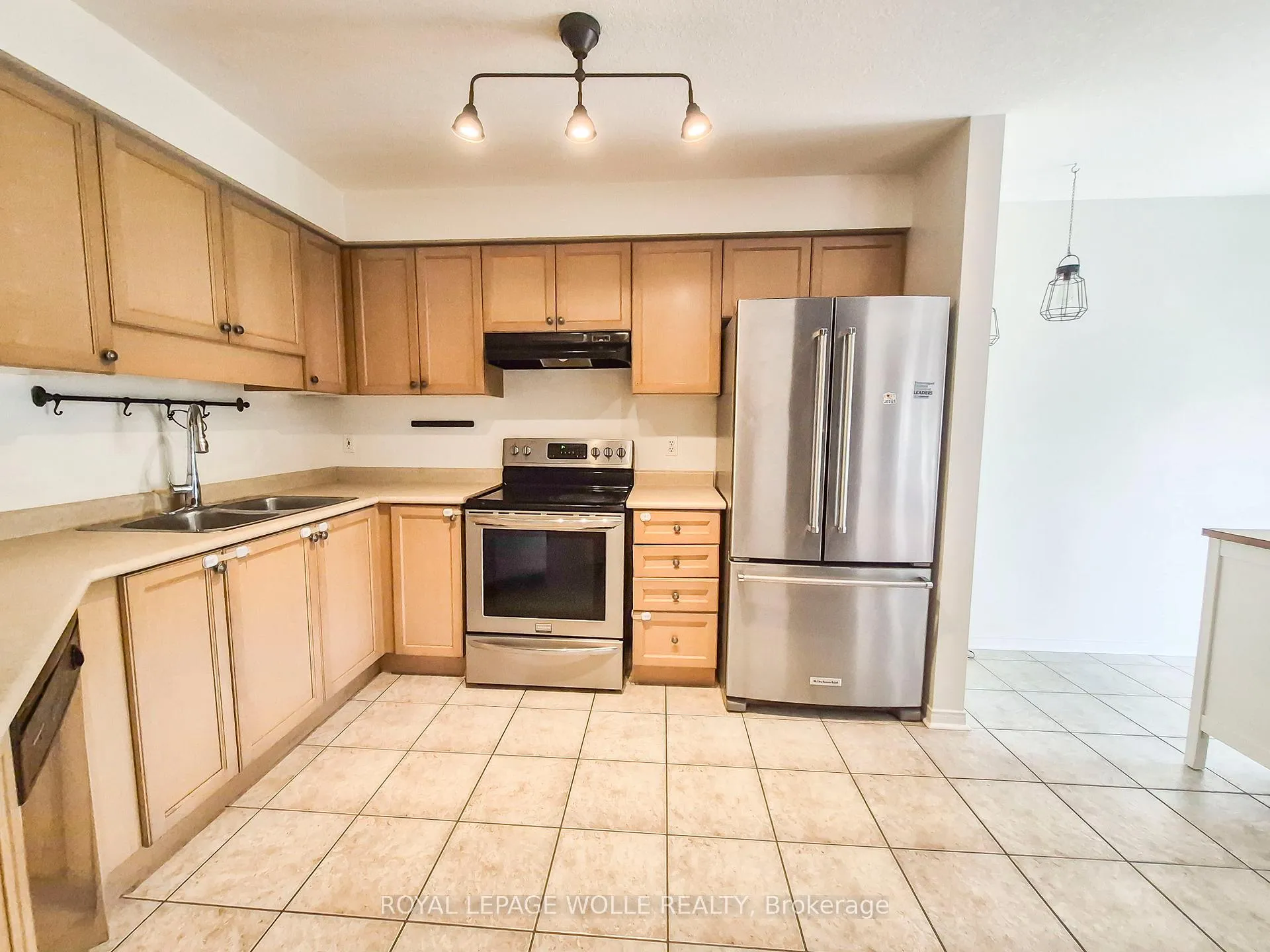 Photo 7 of Unit 1, 147 Dubrick Crescent, Kitchener — HOMEH