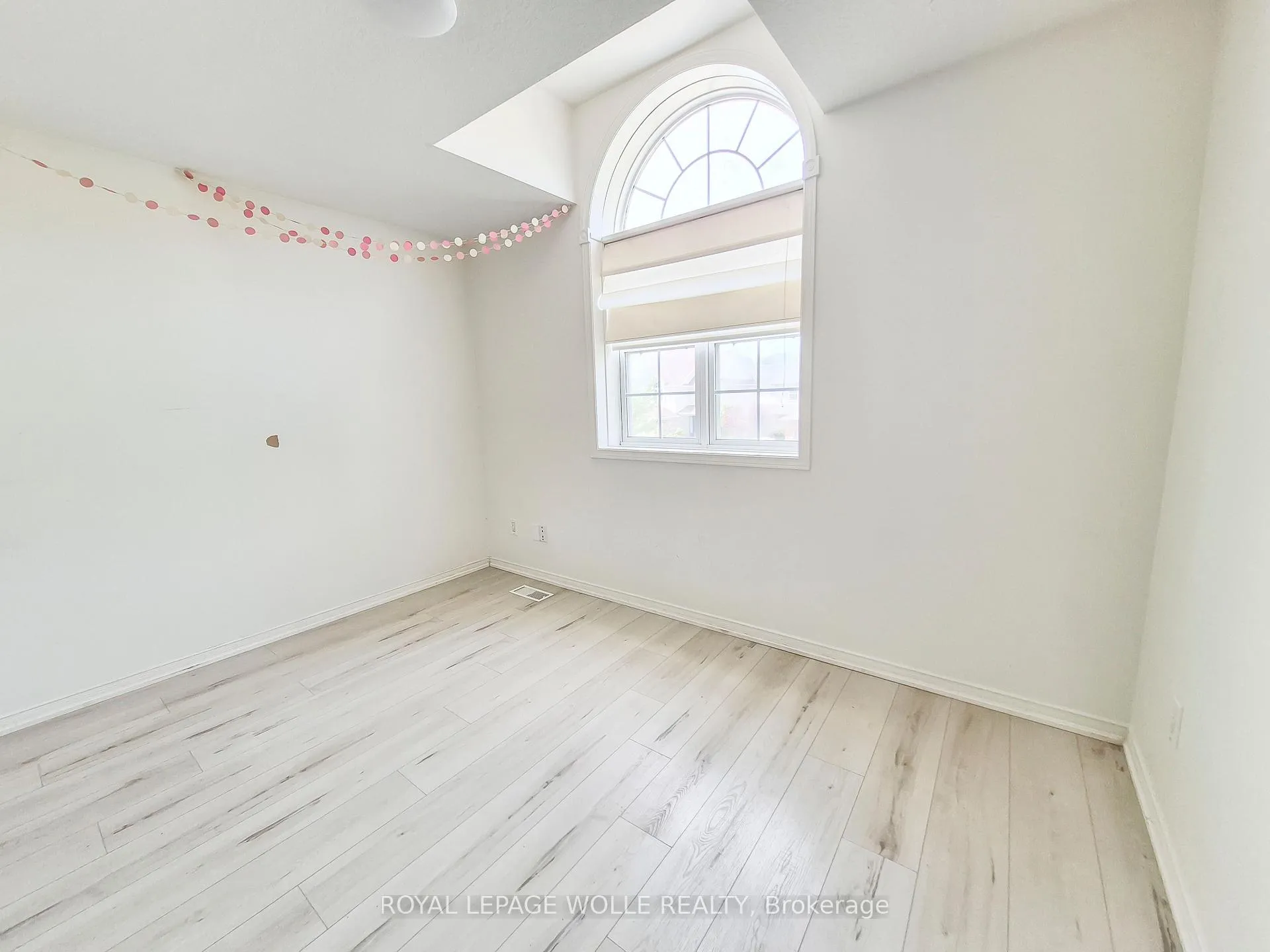 Photo 13 of Unit 1, 147 Dubrick Crescent, Kitchener — HOMEH