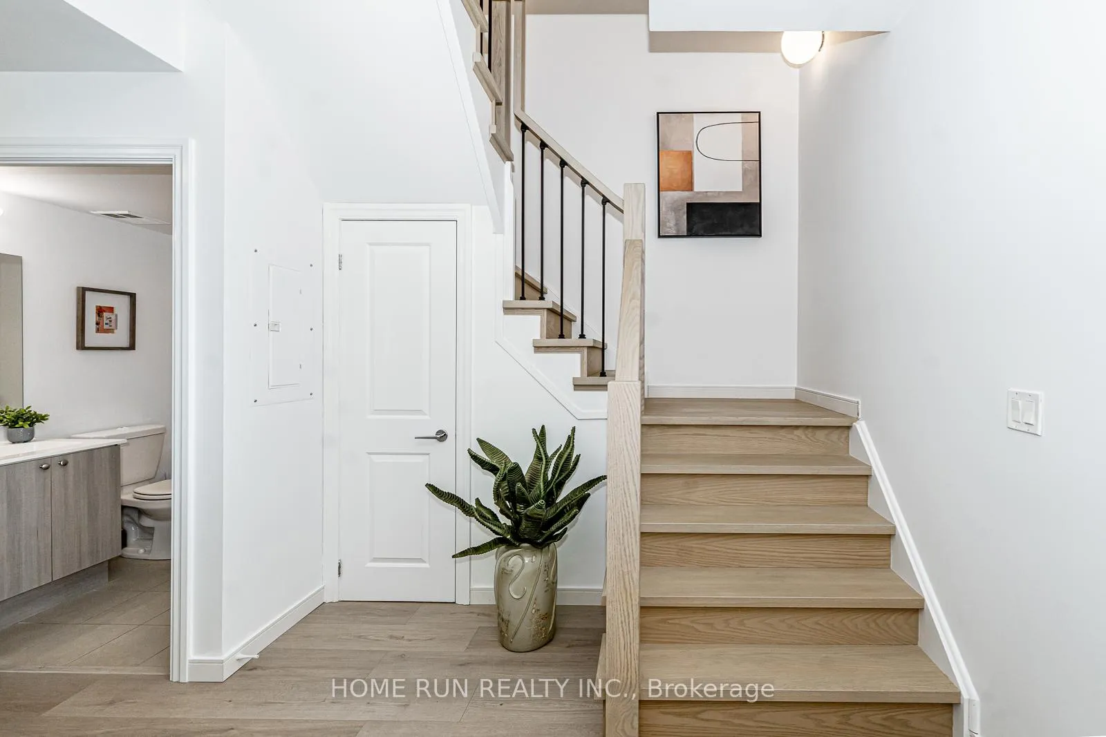 Photo 15 of Unit 902E, 8110 Birchmount Road W, Markham, Unionville — HOMEH