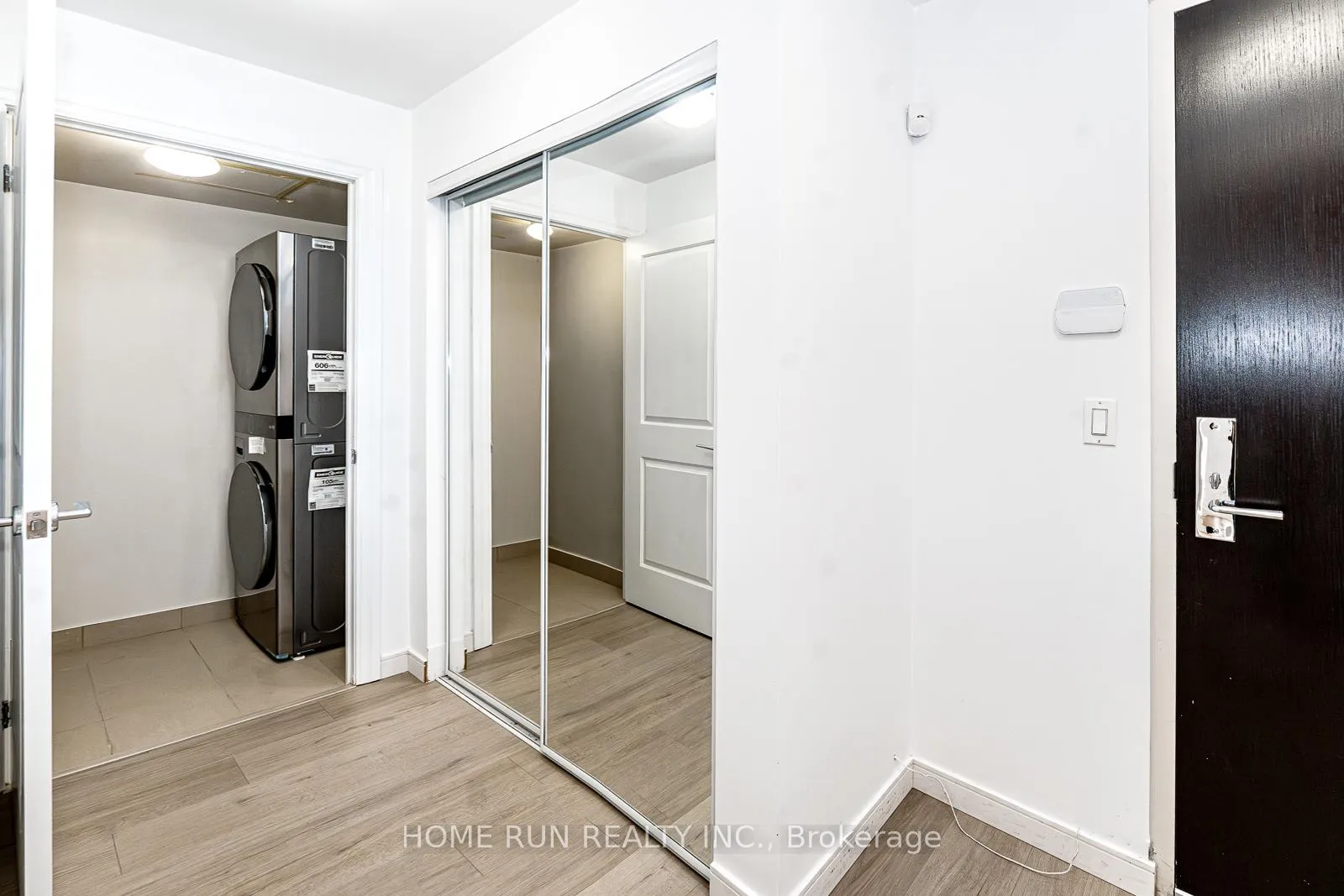 Photo 16 of Unit 902E, 8110 Birchmount Road W, Markham, Unionville — HOMEH