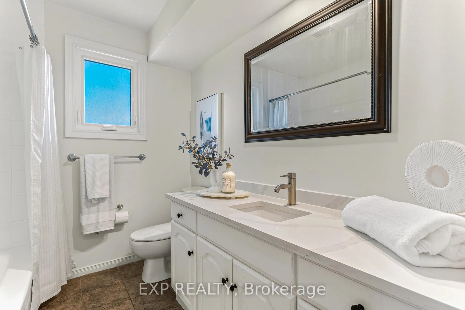 Photo 30 of 66 Casablanca Boulevard, Grimsby, Grimsby West — HOMEH