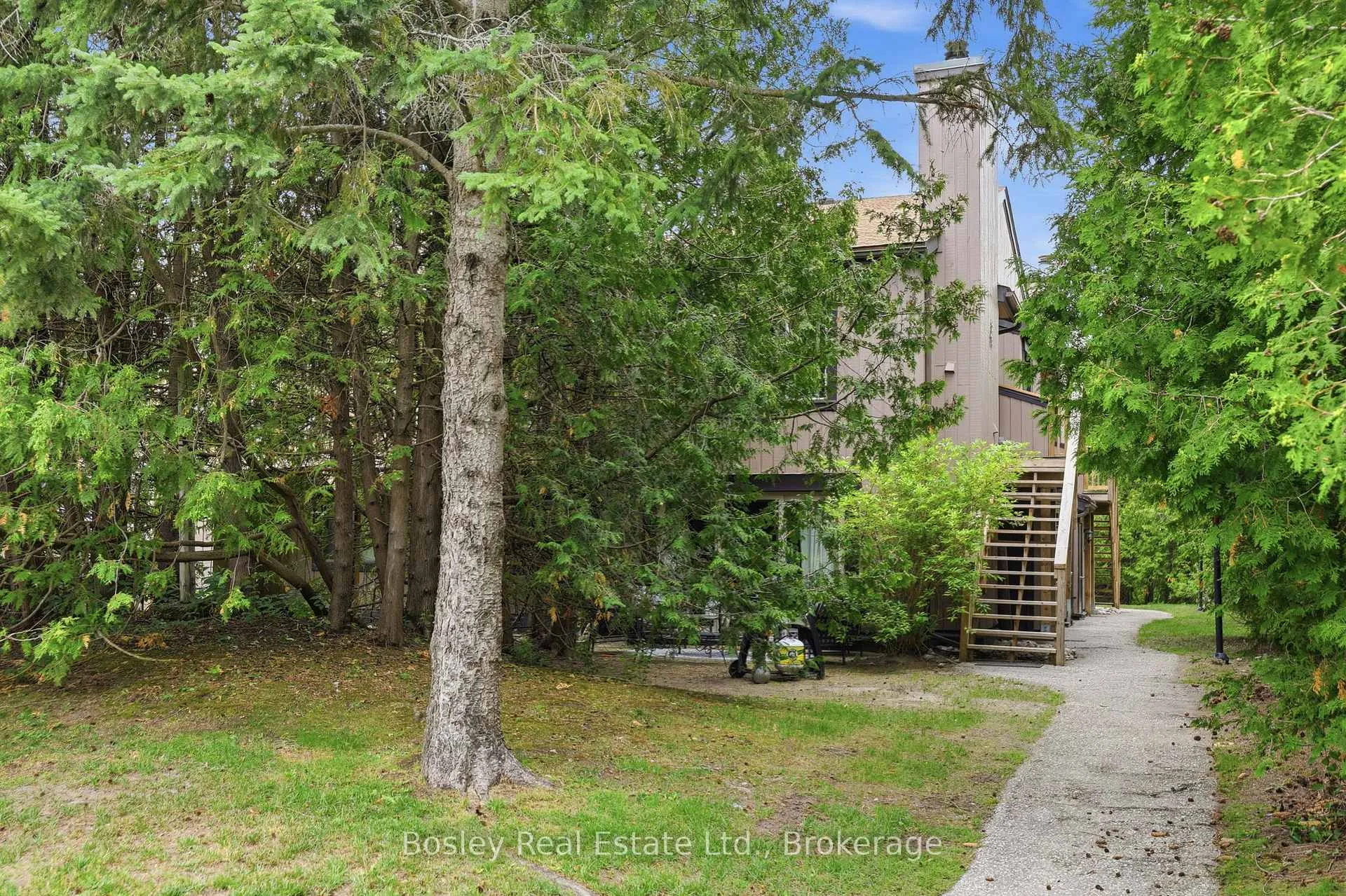 Photo 2 of Unit 114, 23 Dawson Drive, Collingwood — HOMEH