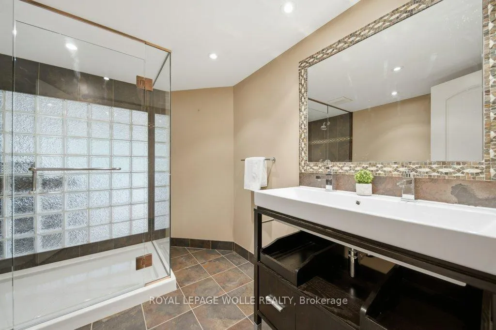 Photo 33 of 2229 Herrgott Road, Wellesley — HOMEH