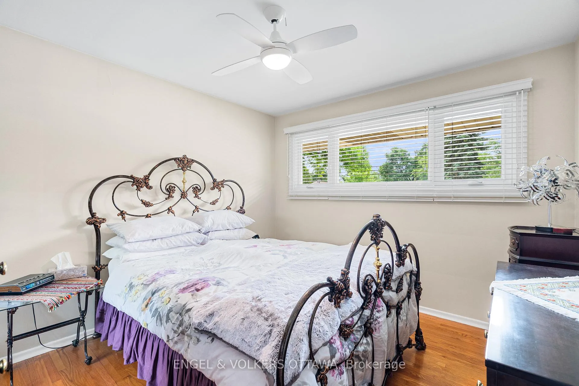 Photo 16 of 709 Pleasant Park Road, Ottawa, Elmvale Acres — HOMEH