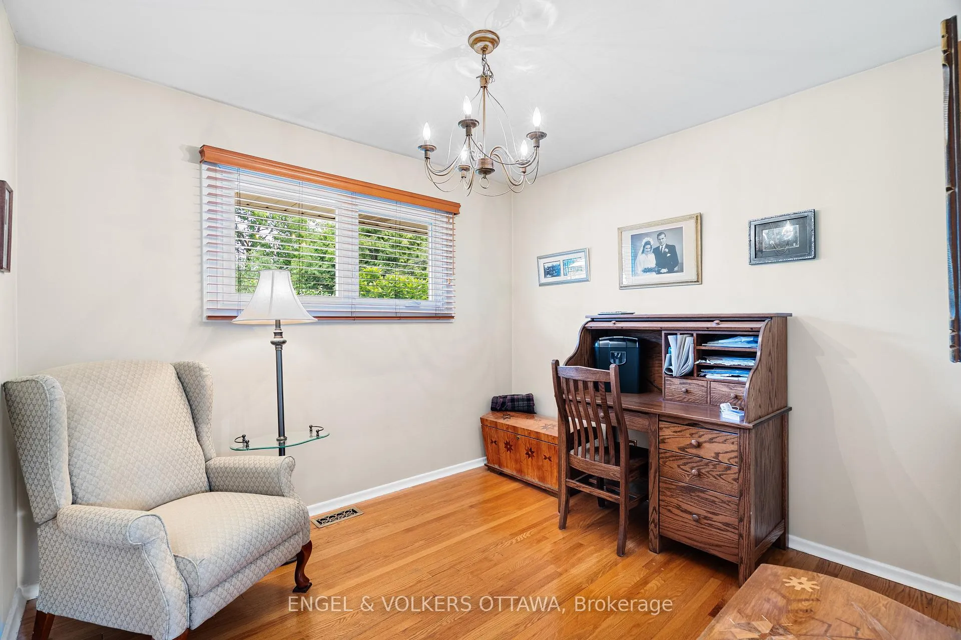Photo 18 of 709 Pleasant Park Road, Ottawa, Elmvale Acres — HOMEH