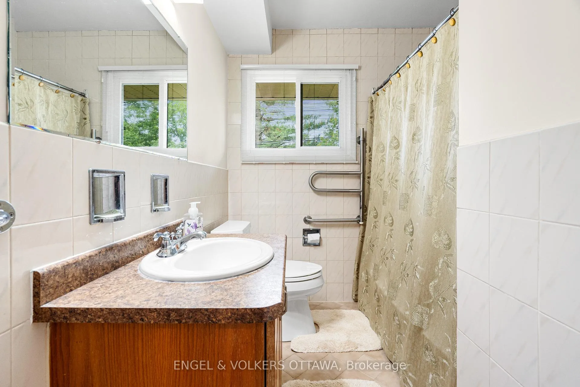 Photo 21 of 709 Pleasant Park Road, Ottawa, Elmvale Acres — HOMEH
