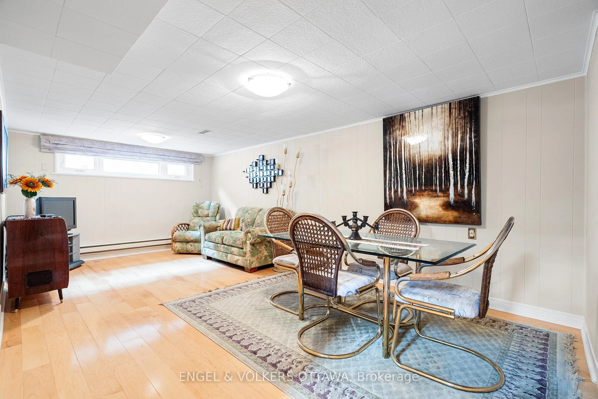 Photo 22 of 709 Pleasant Park Road, Ottawa, Elmvale Acres — HOMEH