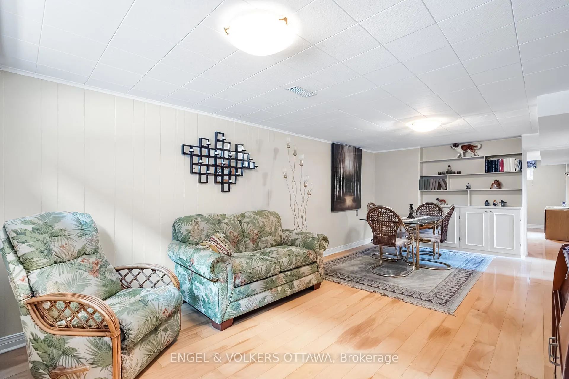 Photo 24 of 709 Pleasant Park Road, Ottawa, Elmvale Acres — HOMEH