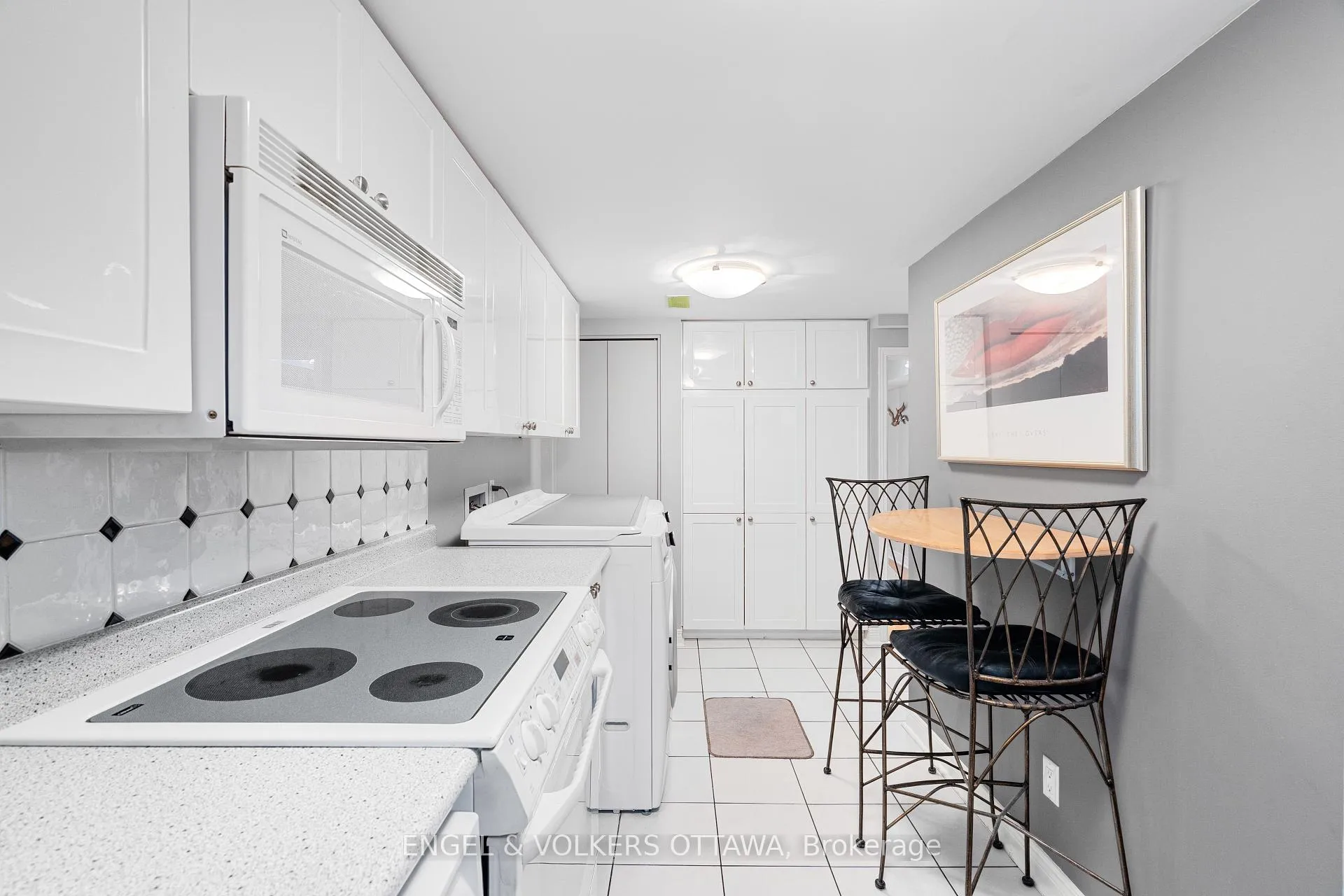 Photo 29 of 709 Pleasant Park Road, Ottawa, Elmvale Acres — HOMEH