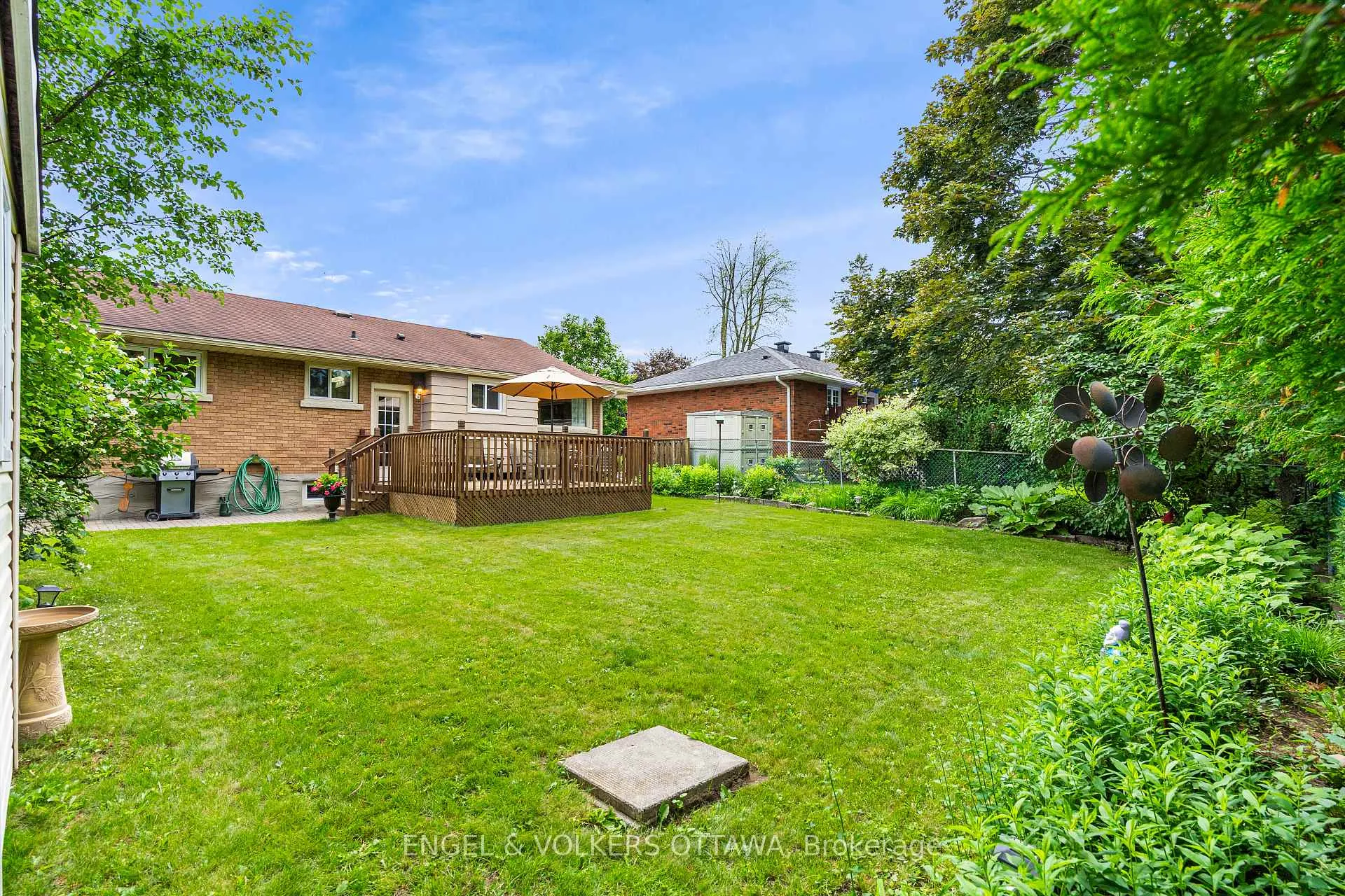 Photo 36 of 709 Pleasant Park Road, Ottawa, Elmvale Acres — HOMEH