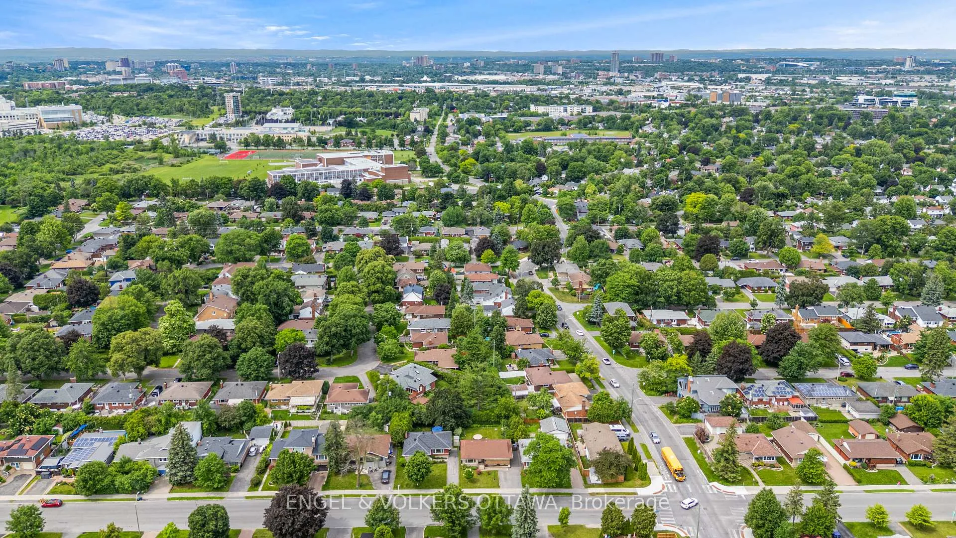 Photo 38 of 709 Pleasant Park Road, Ottawa, Elmvale Acres — HOMEH