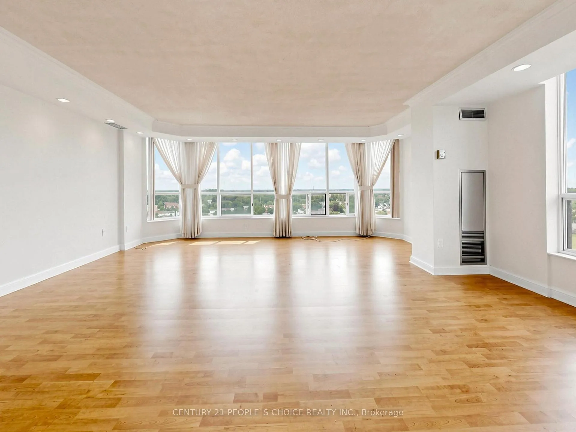 Photo 10 of Unit 1201, 22 Hanover Road, Brampton, Queen Street Corridor — HOMEH