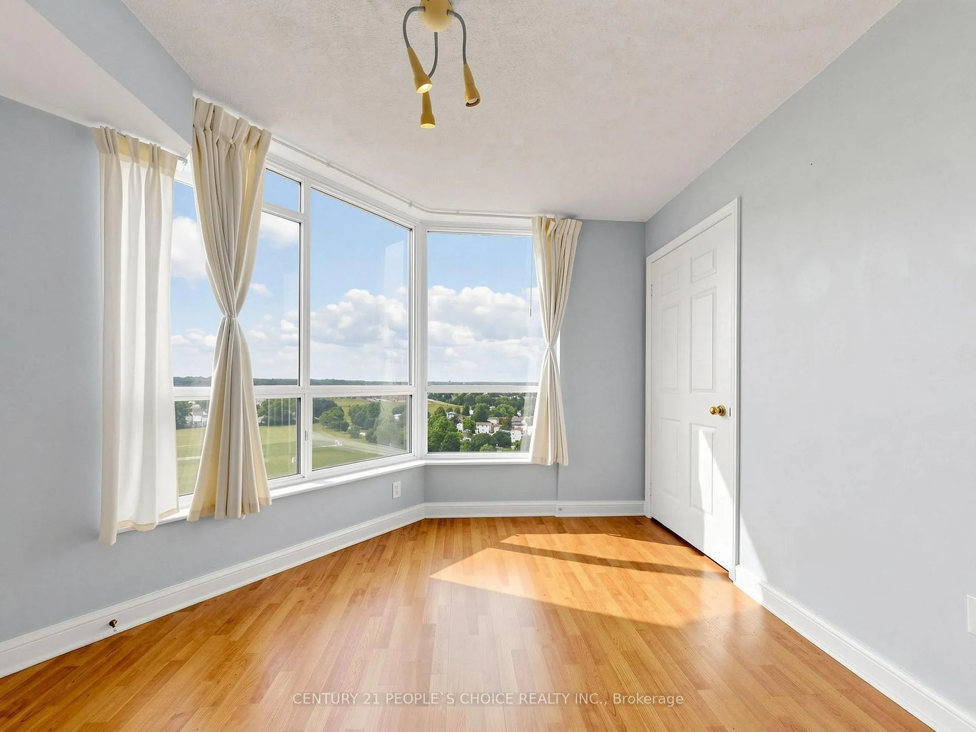 Photo 19 of Unit 1201, 22 Hanover Road, Brampton, Queen Street Corridor — HOMEH
