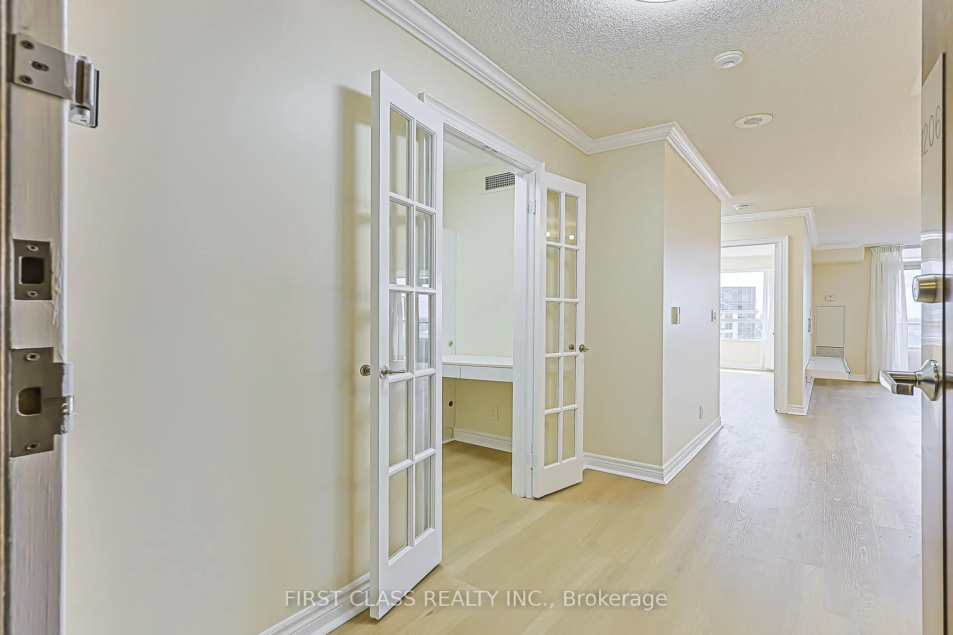Photo 6 of Unit 1206, 33 Cox Boulevard, Markham, Unionville — HOMEH