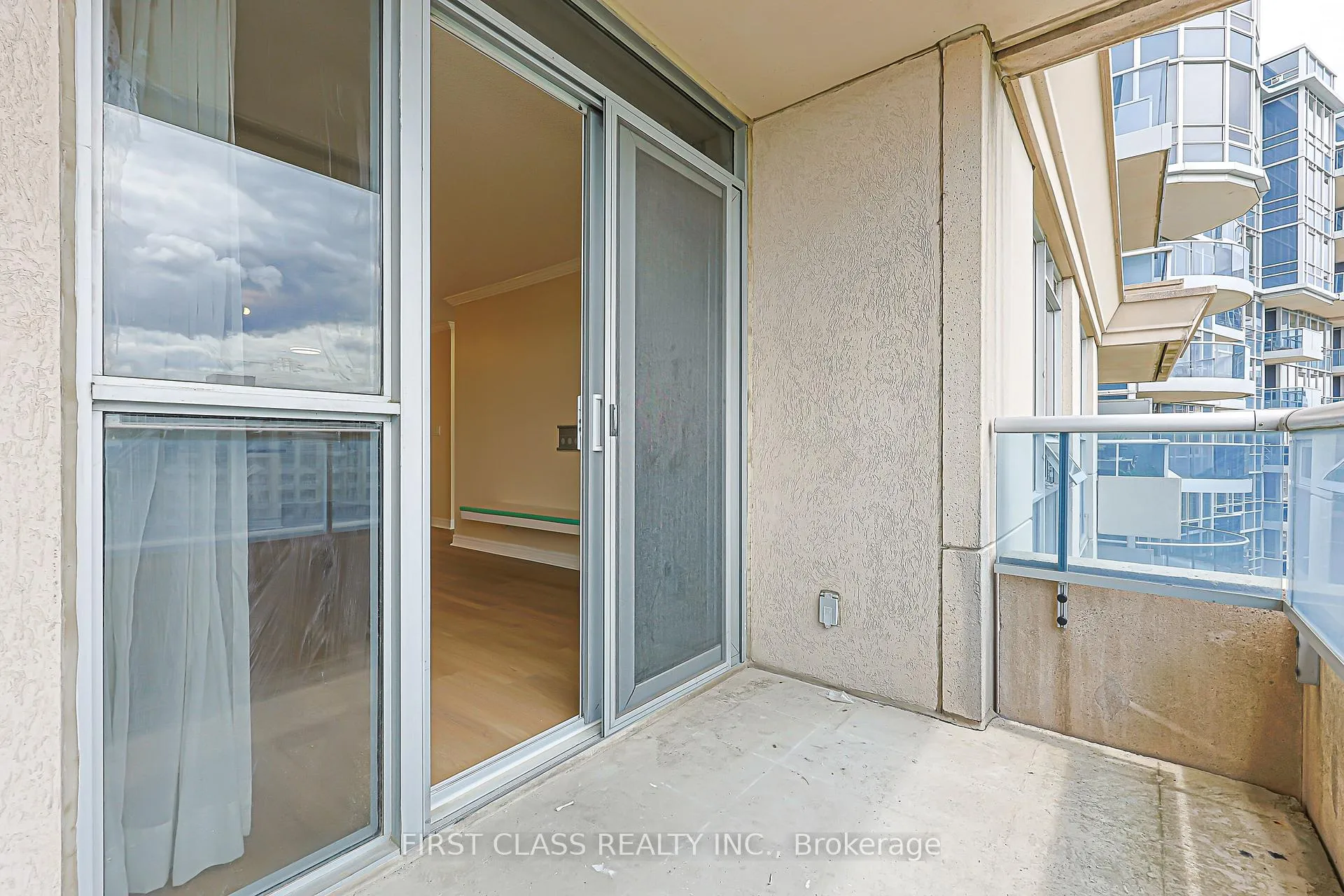 Photo 32 of Unit 1206, 33 Cox Boulevard, Markham, Unionville — HOMEH