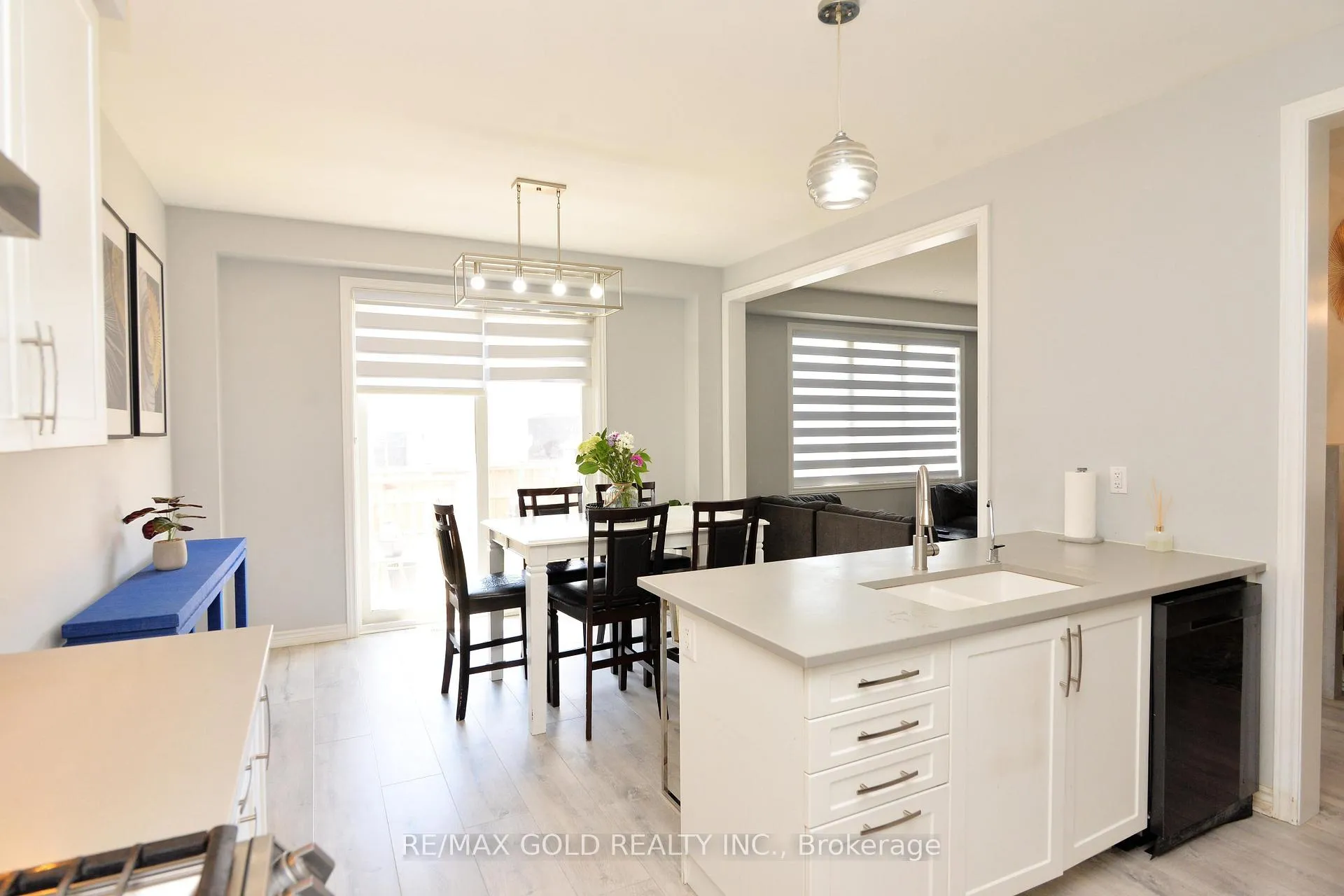 Photo 14 of 133 Harpin Way E, Centre Wellington, Fergus — HOMEH