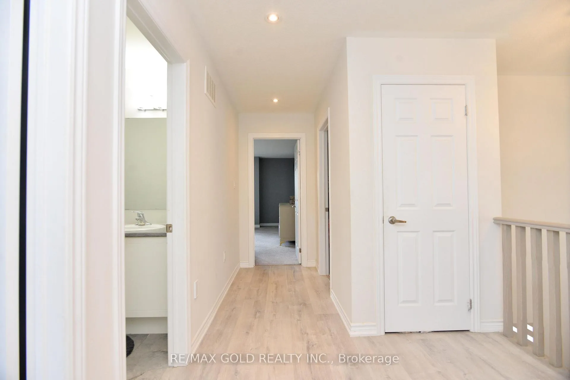 Photo 24 of 133 Harpin Way E, Centre Wellington, Fergus — HOMEH