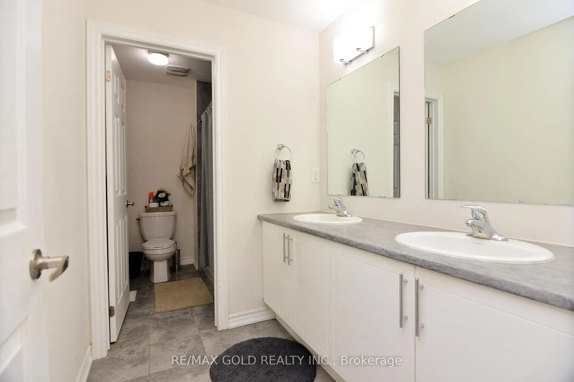 Photo 34 of 133 Harpin Way E, Centre Wellington, Fergus — HOMEH