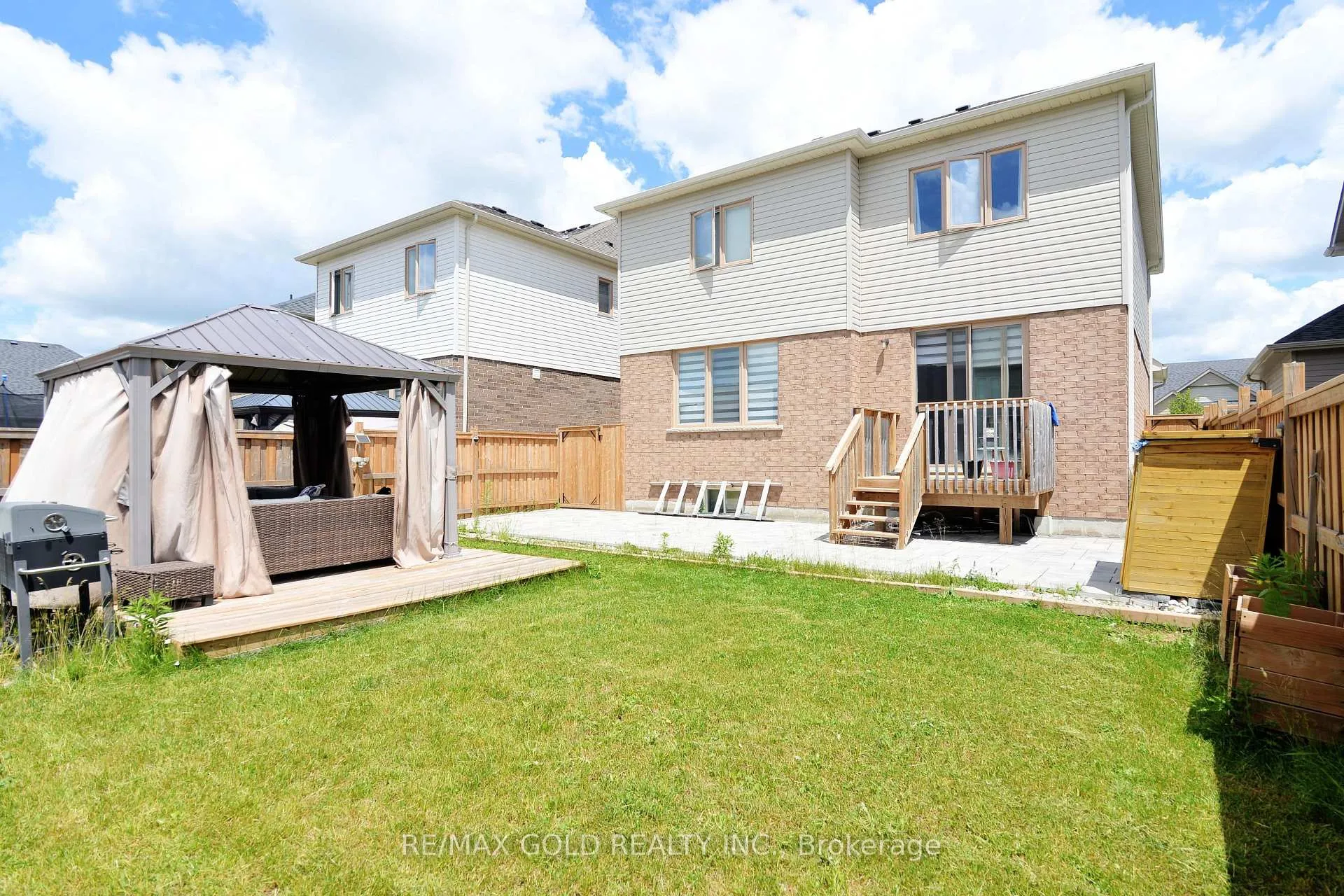Photo 38 of 133 Harpin Way E, Centre Wellington, Fergus — HOMEH