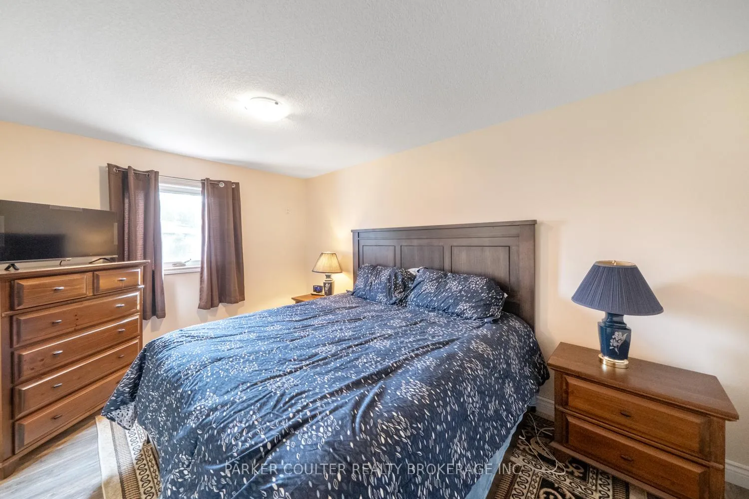 Photo 24 of 28 Keith Street, Orillia — HOMEH