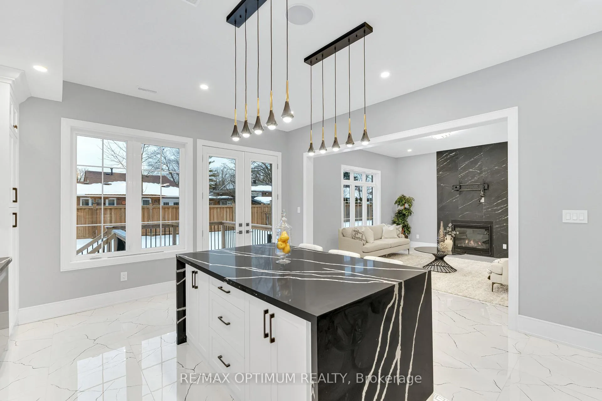 Photo 11 of 30 Mclaughlin Road N, Brampton, Northwood Park — HOMEH