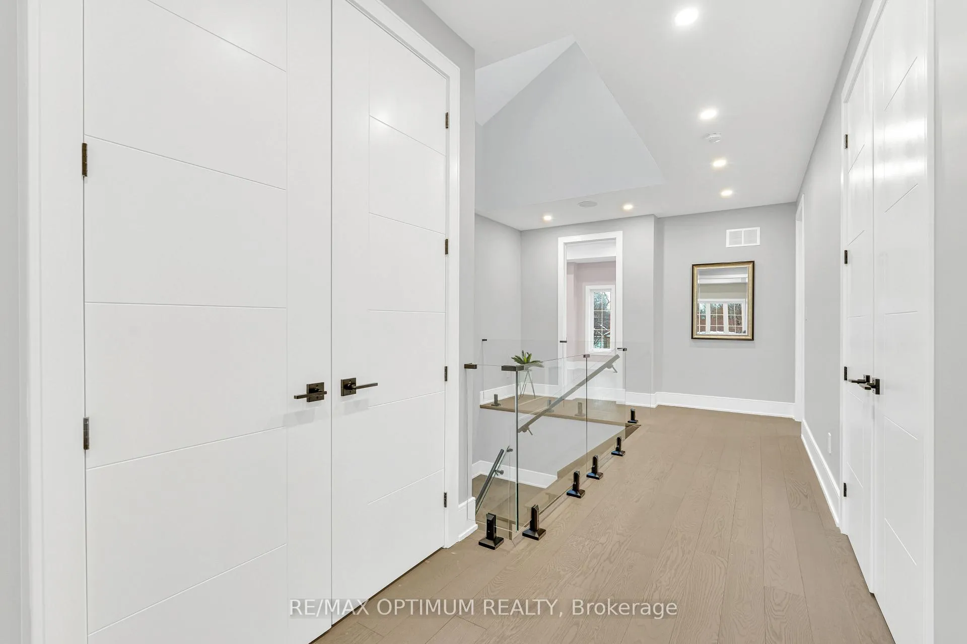 Photo 18 of 30 Mclaughlin Road N, Brampton, Northwood Park — HOMEH