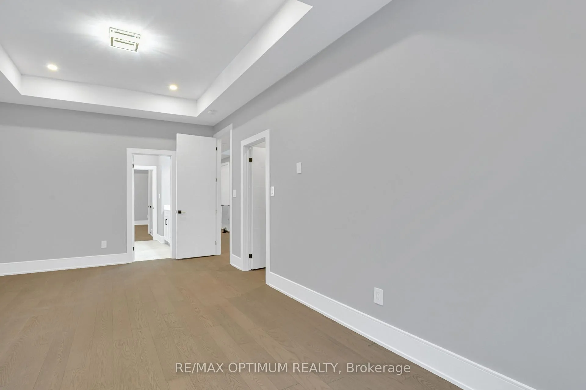 Photo 31 of 30 Mclaughlin Road N, Brampton, Northwood Park — HOMEH