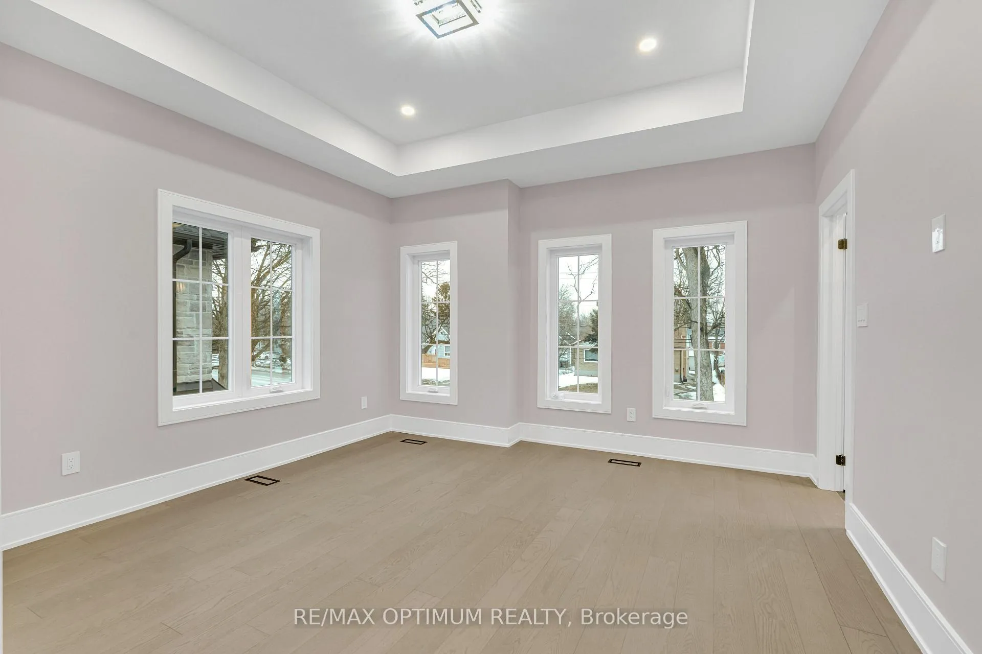 Photo 33 of 30 Mclaughlin Road N, Brampton, Northwood Park — HOMEH
