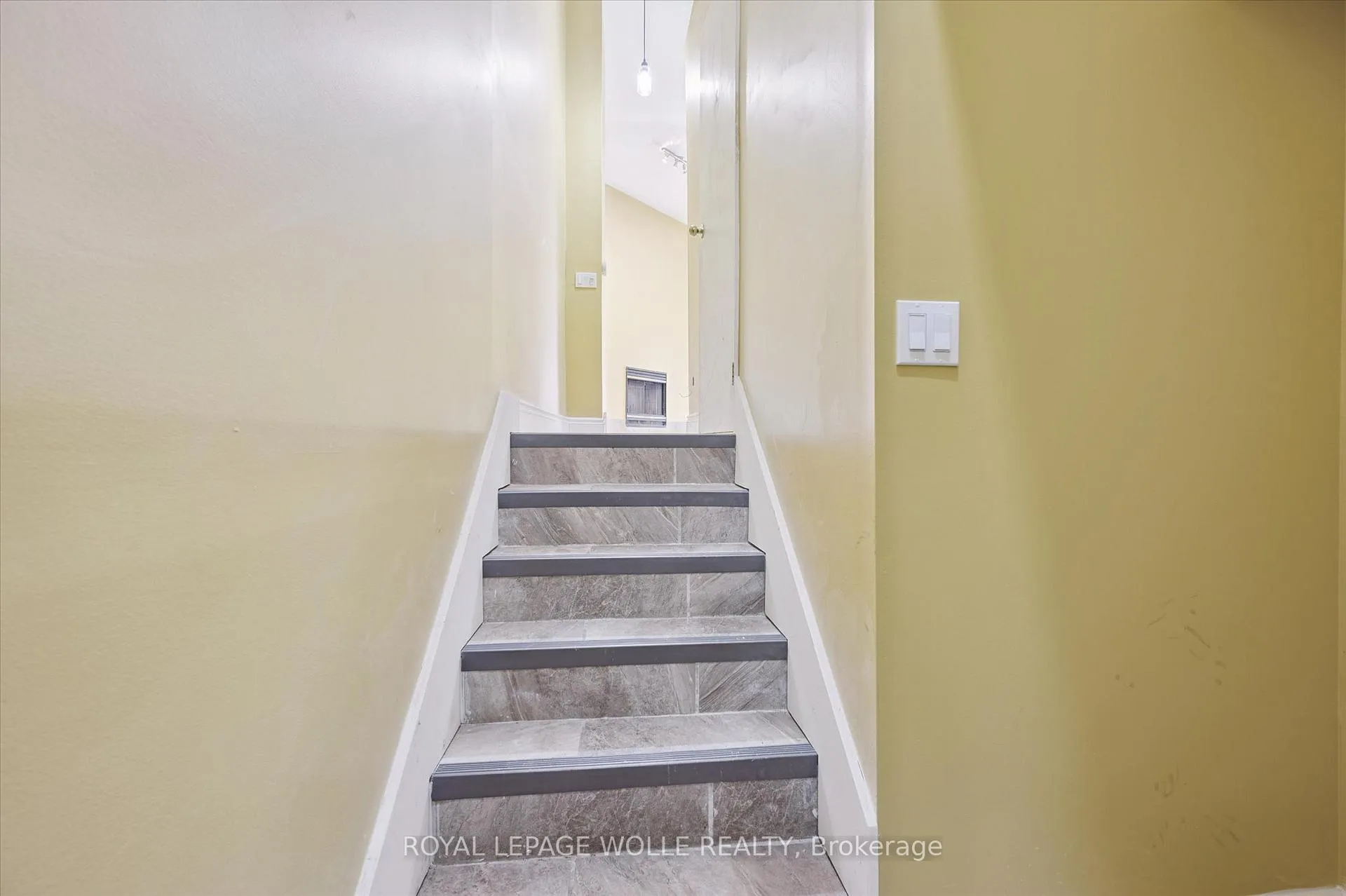 Photo 5 of Unit 43, 589 Beechwood Drive, Waterloo, Westvale — HOMEH