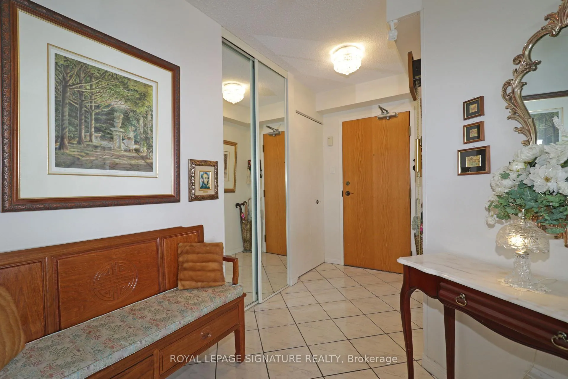 Photo 2 of Unit 1004, 65 Ellen Street, Barrie, City Centre — HOMEH