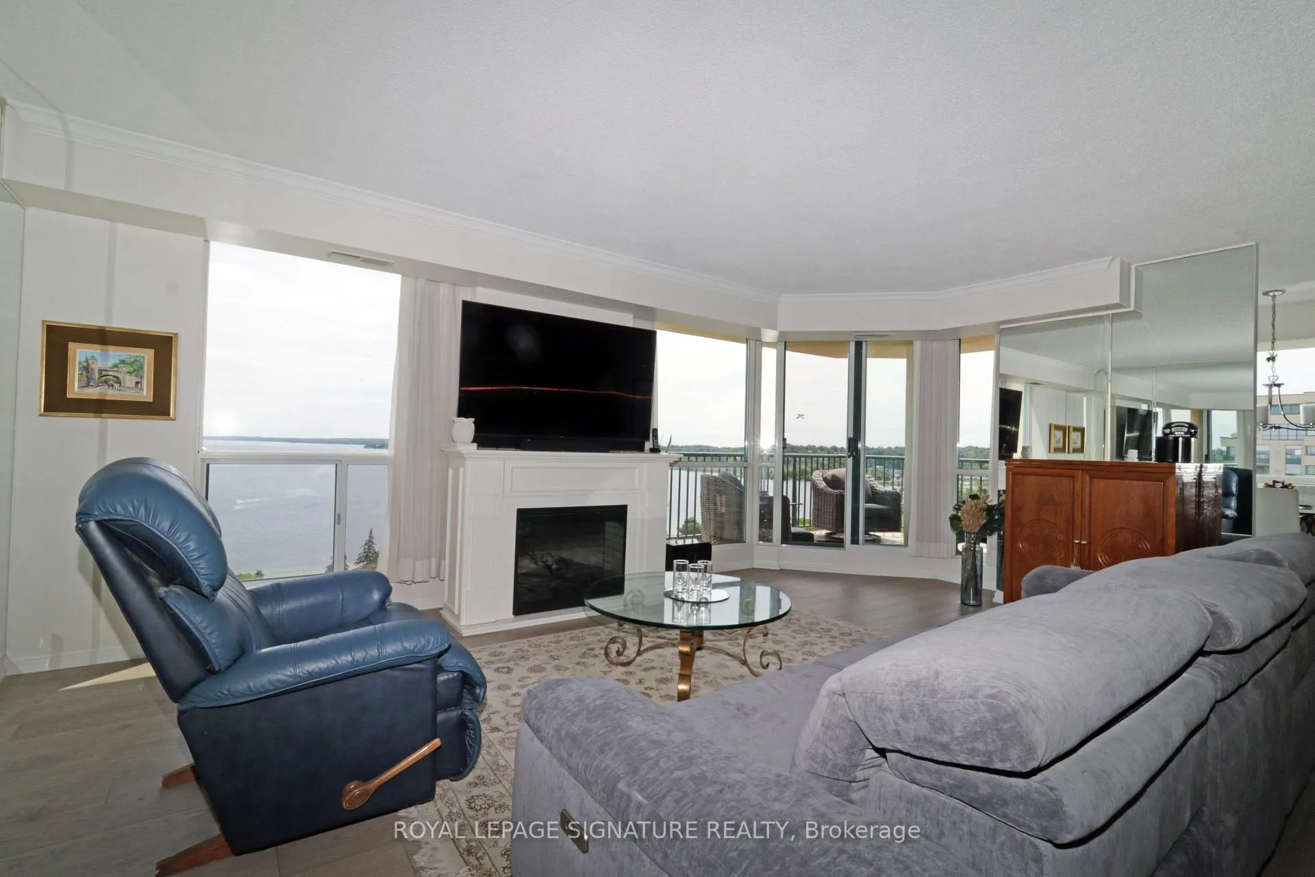 Photo 4 of Unit 1004, 65 Ellen Street, Barrie, City Centre — HOMEH