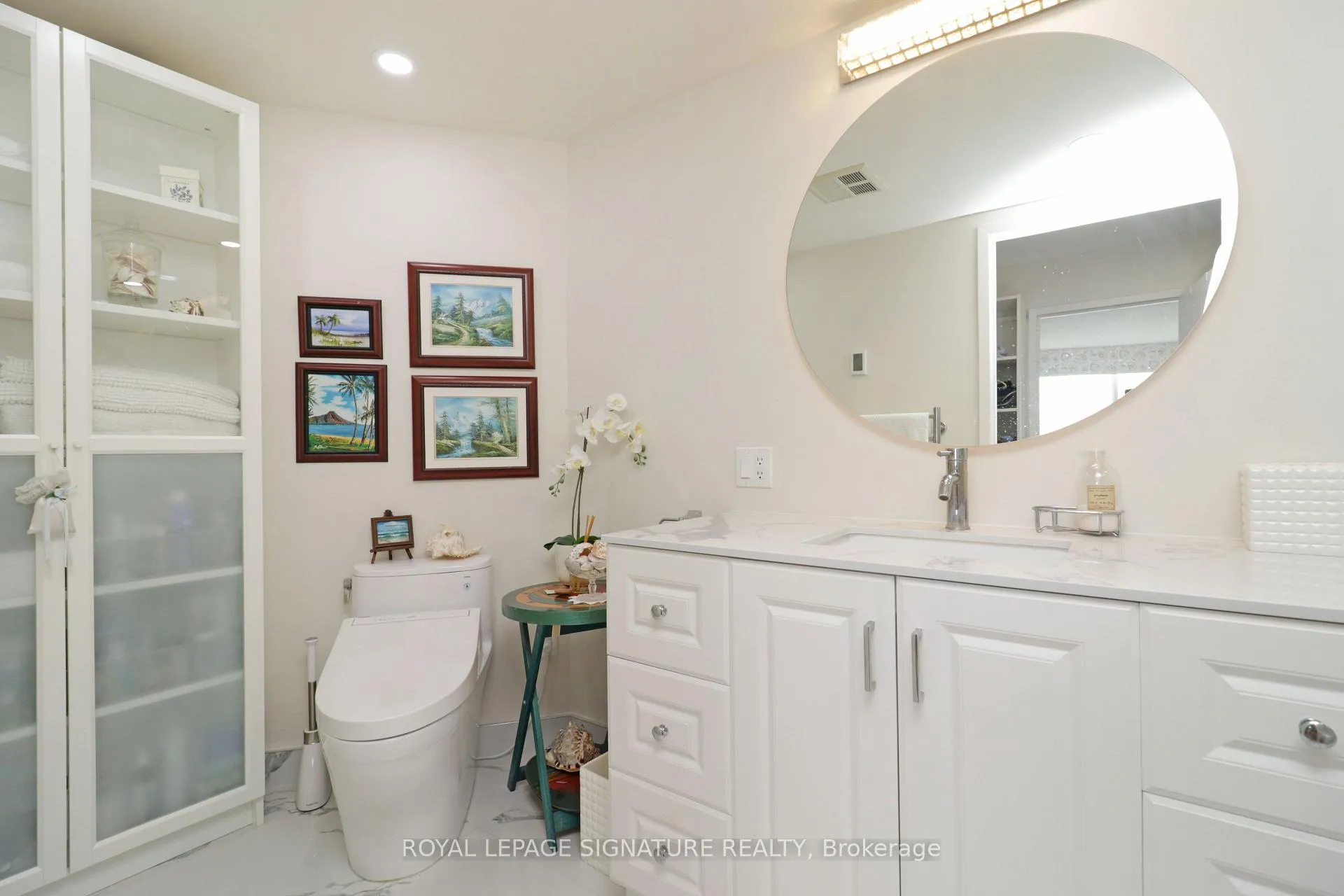 Photo 19 of Unit 1004, 65 Ellen Street, Barrie, City Centre — HOMEH