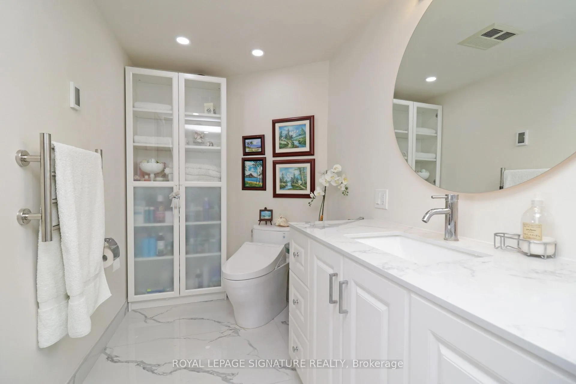 Photo 20 of Unit 1004, 65 Ellen Street, Barrie, City Centre — HOMEH